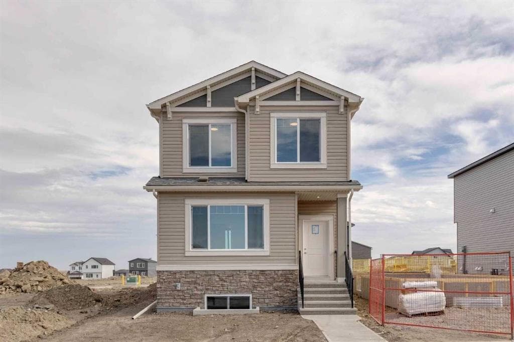4-bed Detached for sale at 48 Lucas Green NW, Calgary