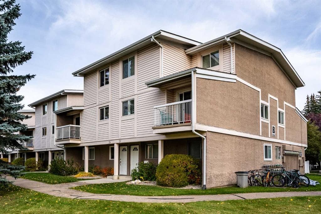 2-bed Townhouse for sale at 24, 3015 51 Street SW, Calgary