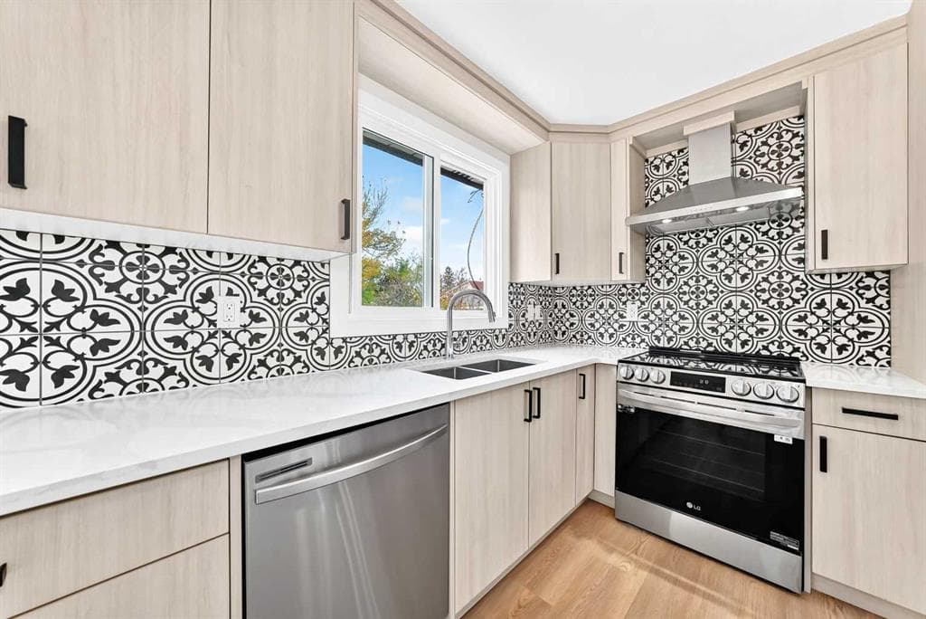 4-bed Detached for sale at 856 Rundlecairn Way NE, Calgary