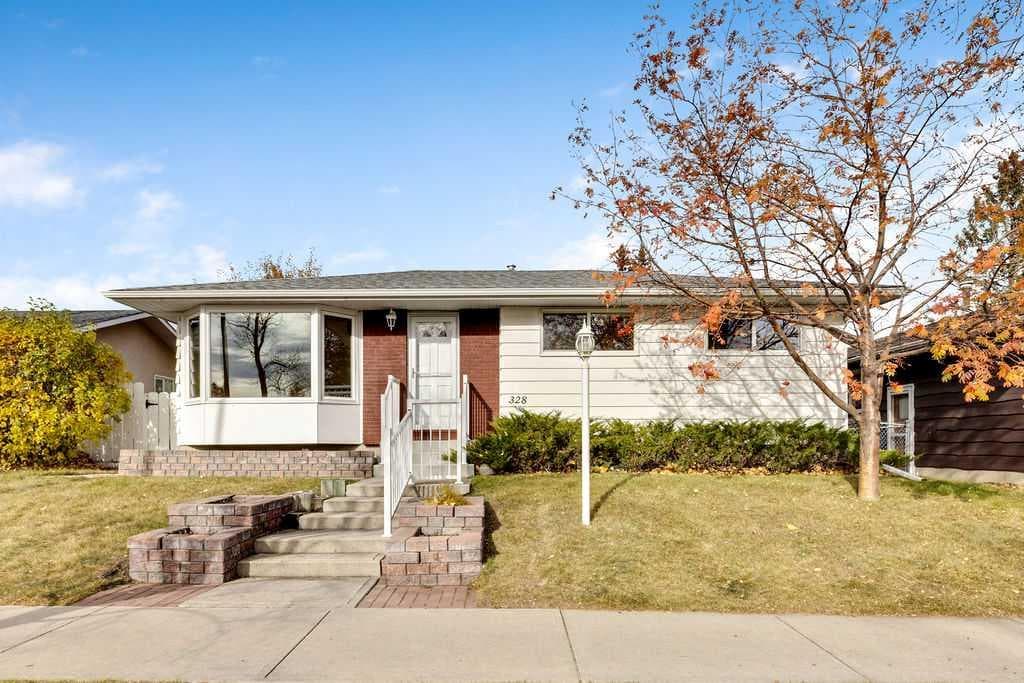 4-bed Detached for sale at 328 Willow Park Drive SE, Calgary