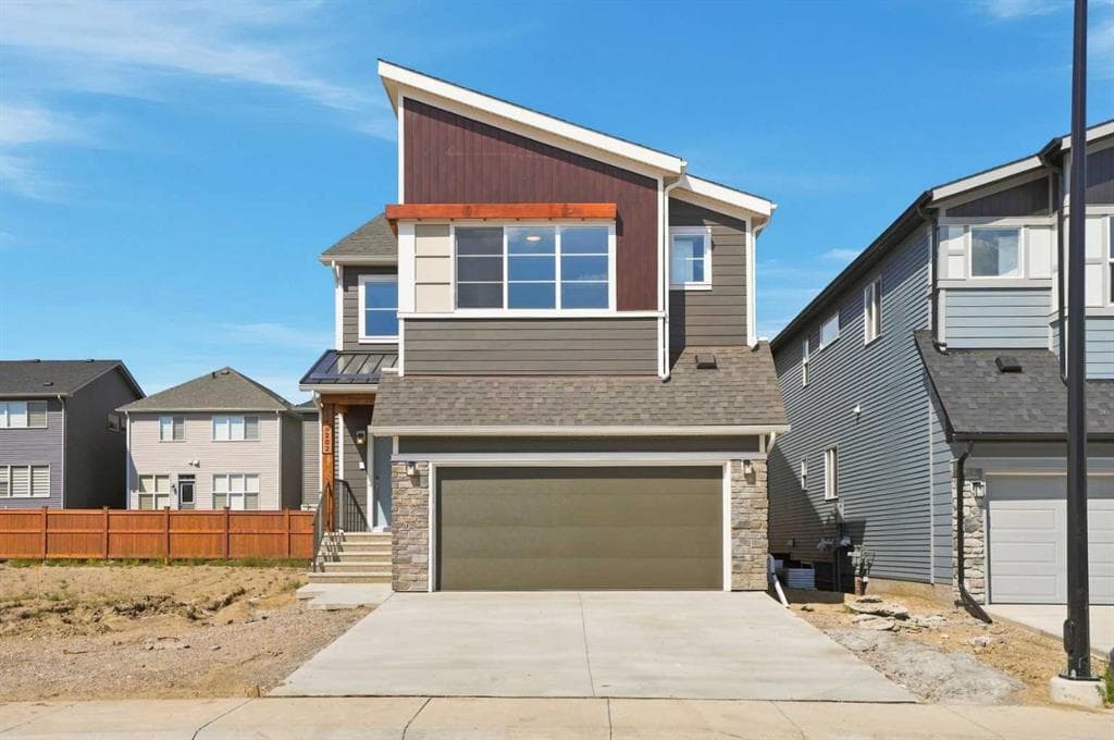 4-bed Detached for sale at 282 Heartwood Gardens SE, Calgary