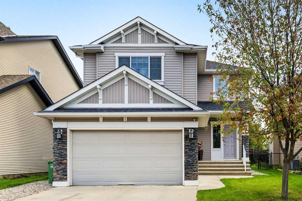 3-bed Detached for sale at 26 Drake Landing NE, Okotoks