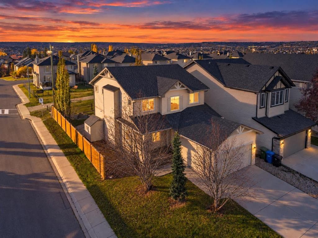 4-bed Detached for sale at 130 Panamount Road NW, Calgary