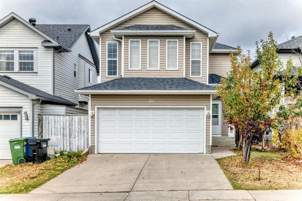 145 Martinvalley Crescent NE — photo 1