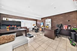 Thumbnail 16
