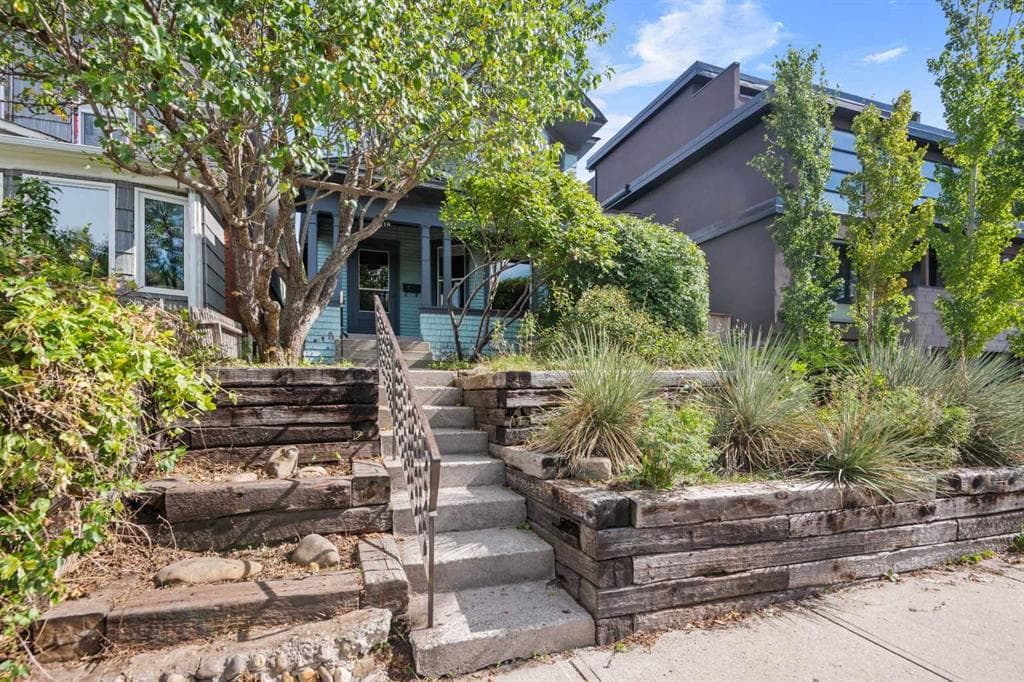 1818 18A Street SW — photo 1