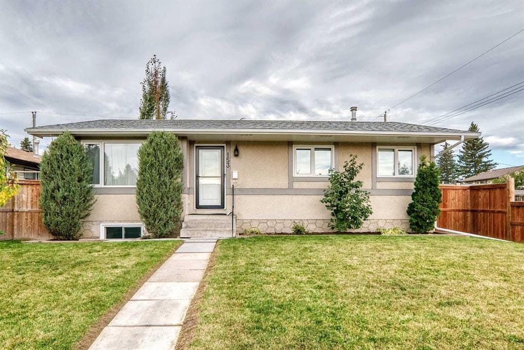 3-bed Detached for sale at 153 Madeira Road NE, Calgary