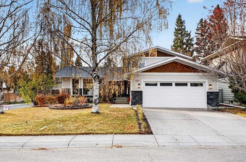 131 Parkside Crescent SE — photo 1