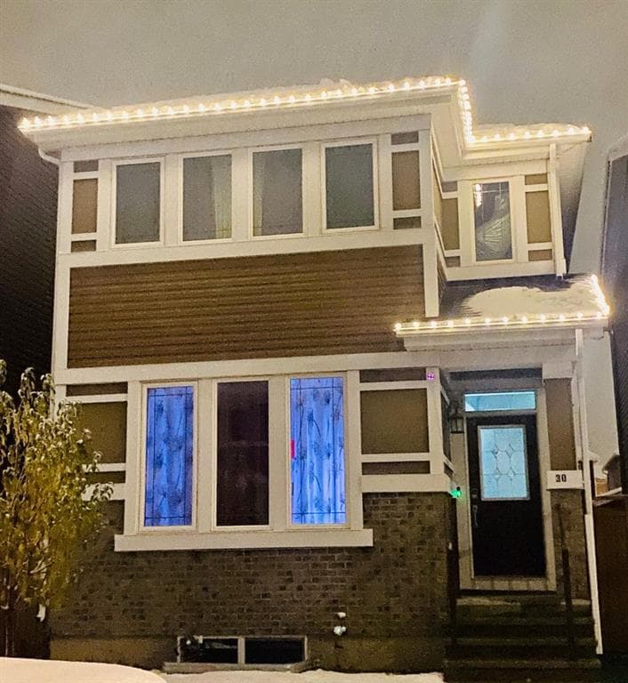 30 Red Embers Crescent NE — photo 1