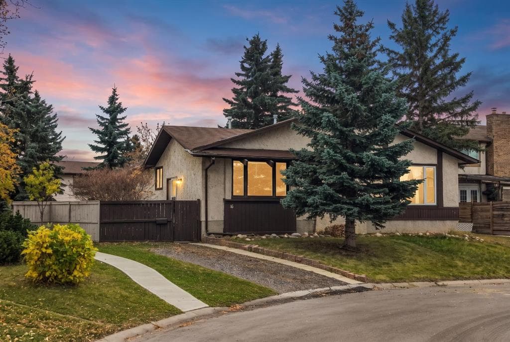3-bed Semi-detached for sale at 16 Whiteram Place NE, Calgary