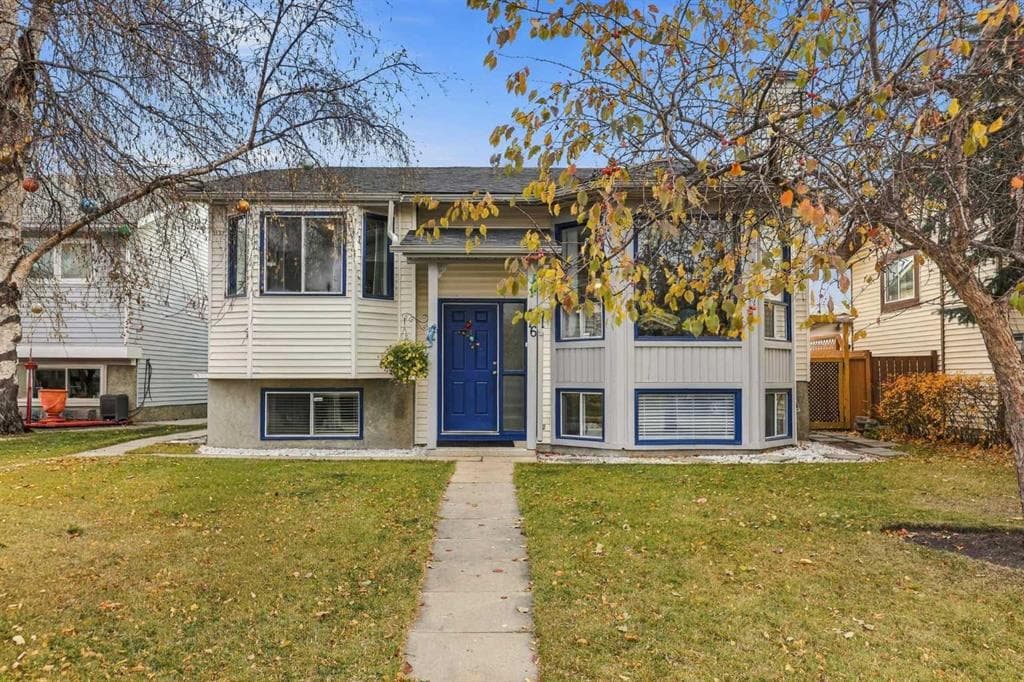 16 Mckenna Place SE — photo 1