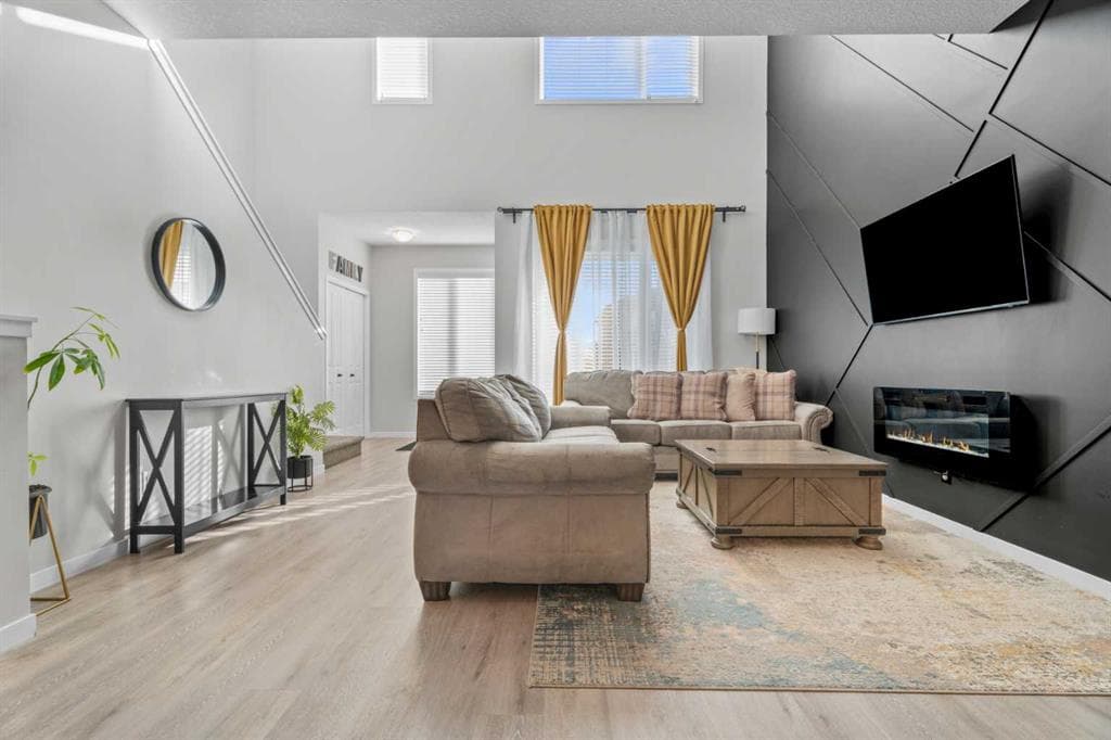 111 Wolf Creek Manor SE — photo 1