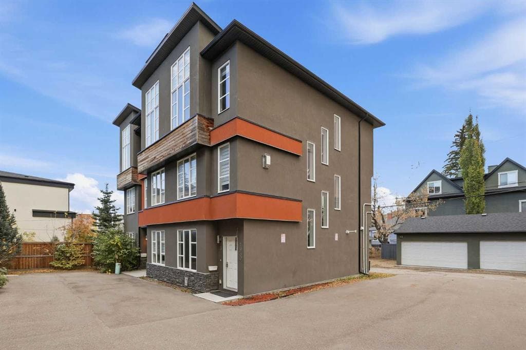 3, 1930 26A Street SW — photo 1