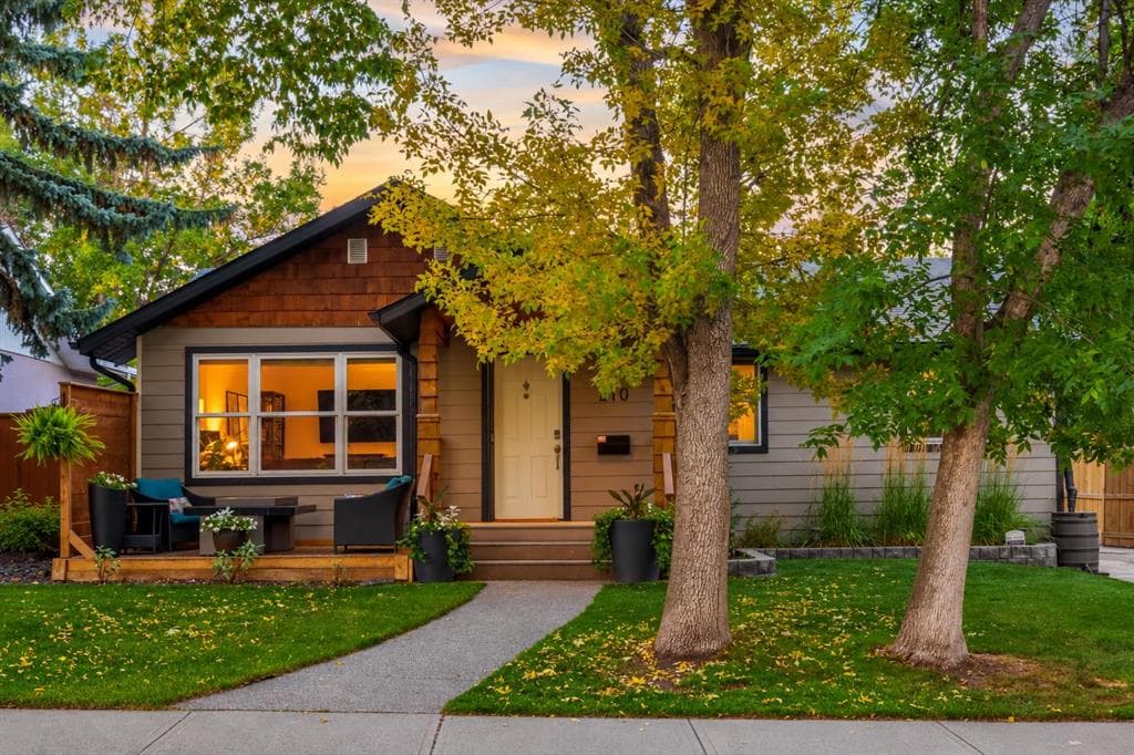3-bed Detached for sale at 210 Windermere Road SW, Calgary