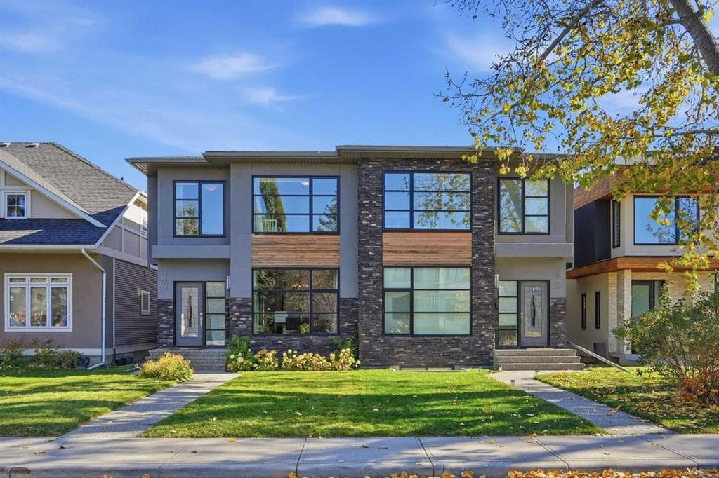 4-bed Semi-detached for sale at 2208 32 Street SW, Calgary