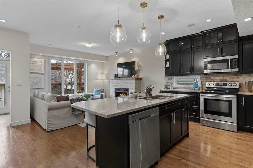 3-bed Semi-detached for sale at 6614 Bowness Road NW, Calgary
