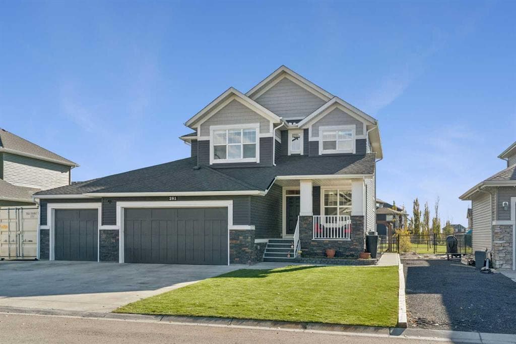 281 Boulder Creek Crescent SE — photo 1