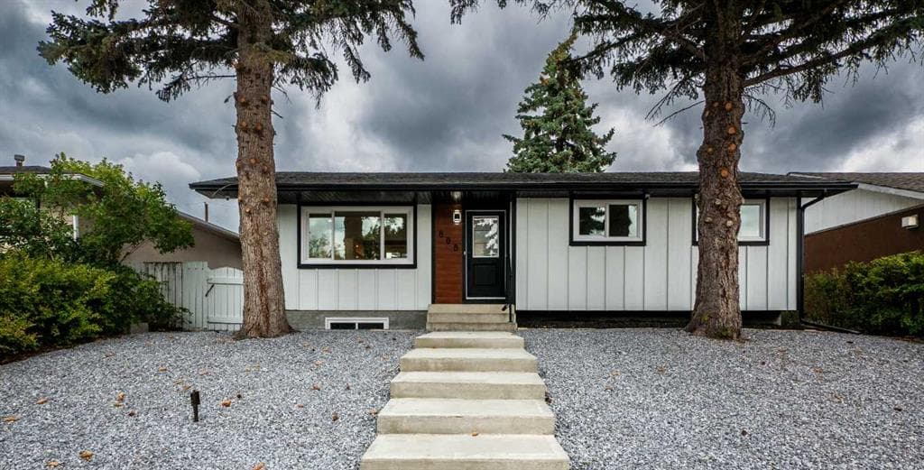 4-bed Detached for sale at 808 Avonlea Place SE, Calgary