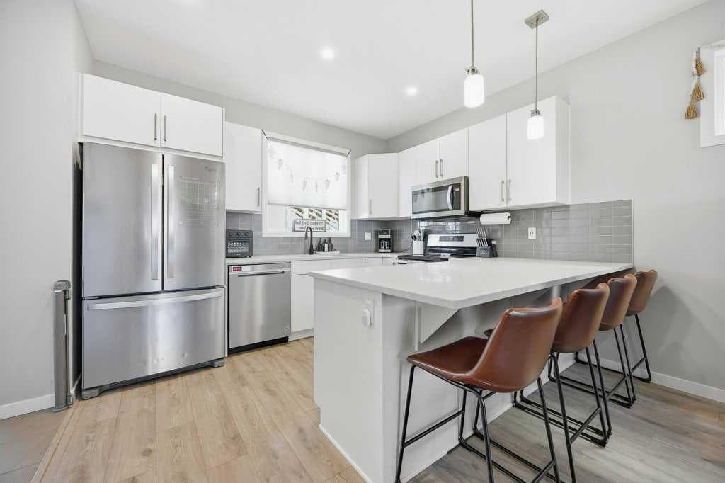 313 Seton Circle SE — photo 1
