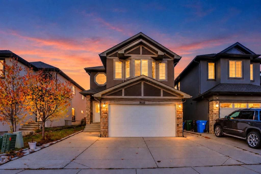 293 Saddlelake Drive NE — photo 1