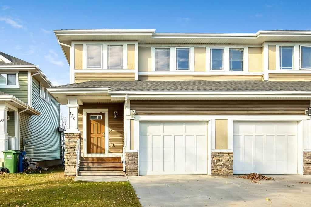 126 River Heights Crescent — photo 1