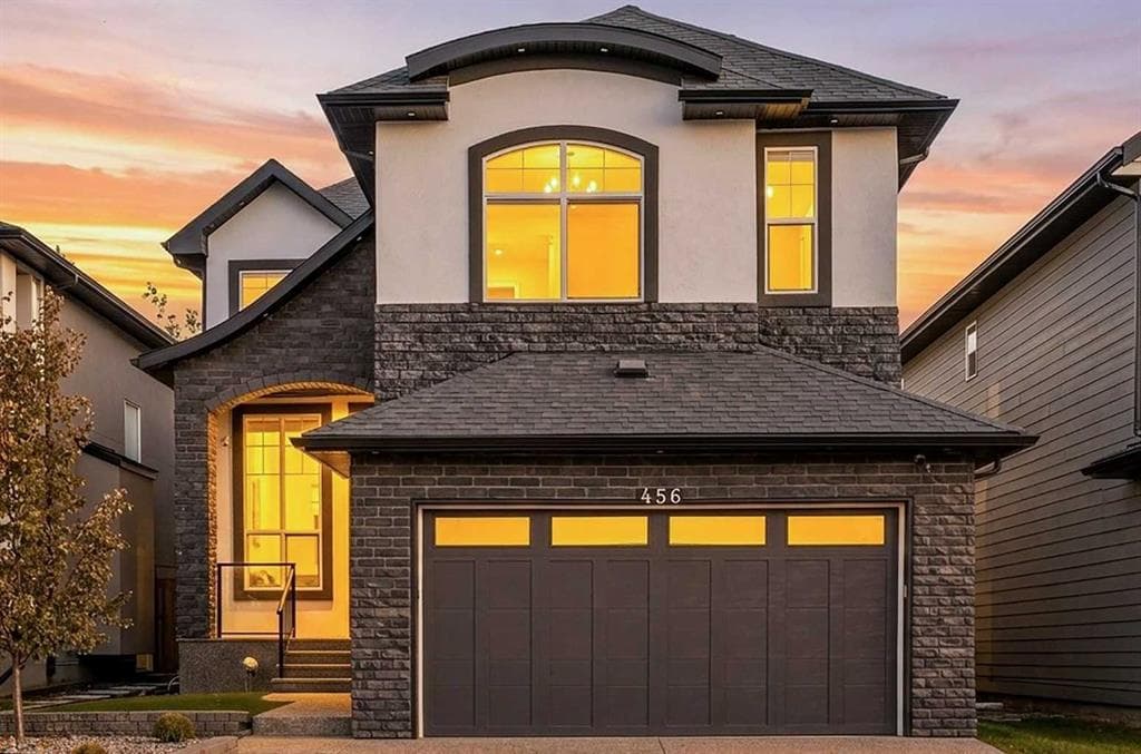 6-bed Detached for sale at 456 Legacy Boulevard SE, Calgary