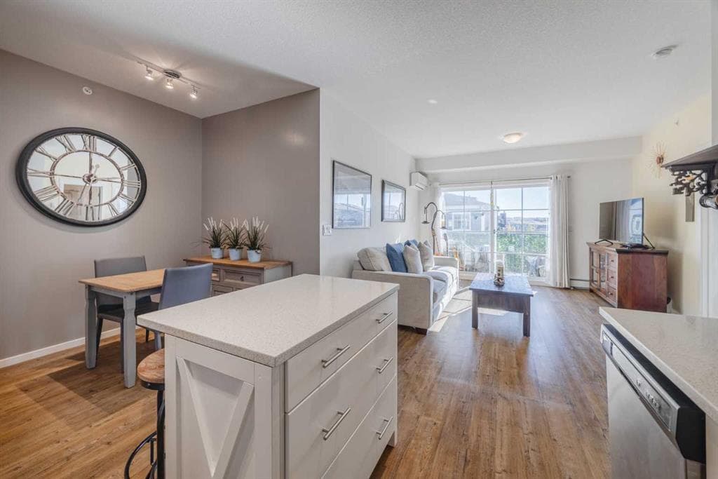 4410, 215 Legacy Boulevard SE — photo 1