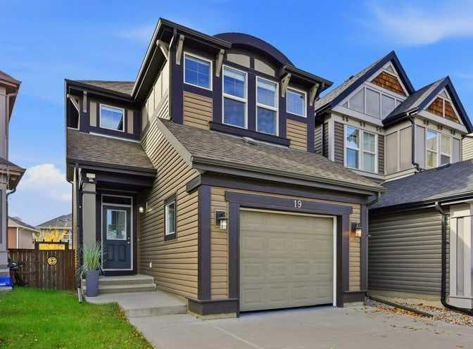 3-bed Detached for sale at 19 Auburn Crest Manor SE, Calgary