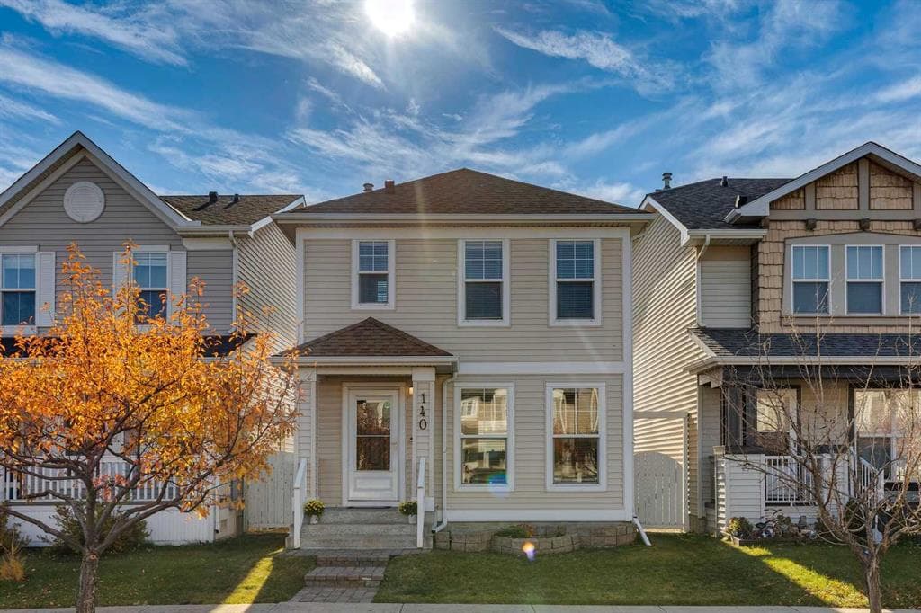 140 Prestwick Villas SE — photo 1
