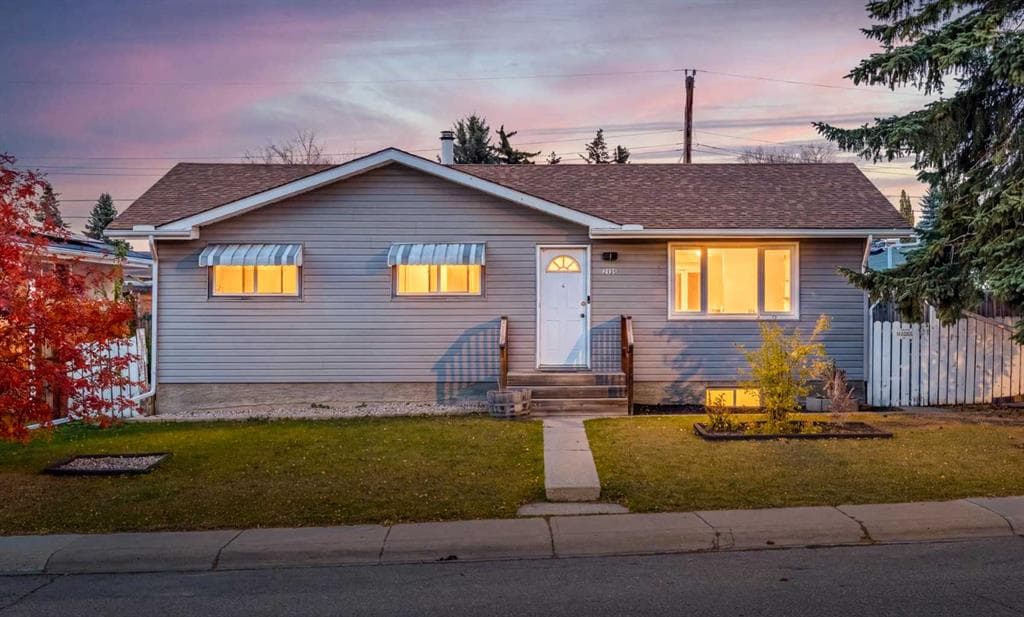 2120 Milne Drive NE — photo 1