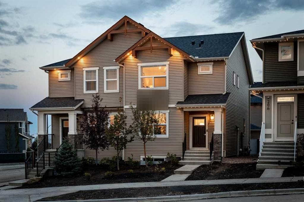 572 Chelsea Drive — photo 1