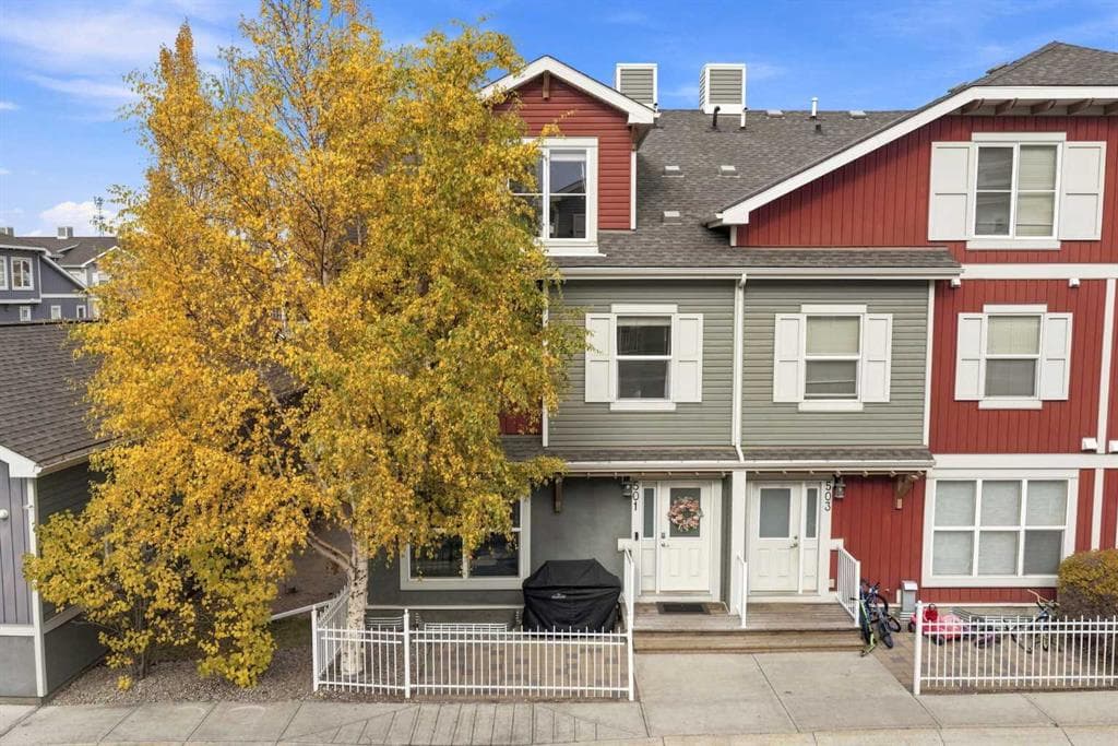 2-bed Townhouse for sale at 501, 10 Auburn Bay Avenue SE, Calgary