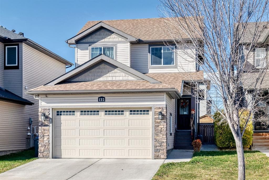 132 Wildrose Drive — photo 1