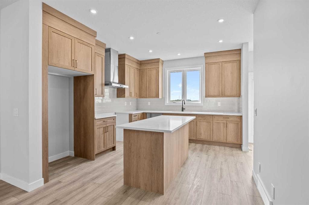 67 Hotchkiss Way SE — photo 1