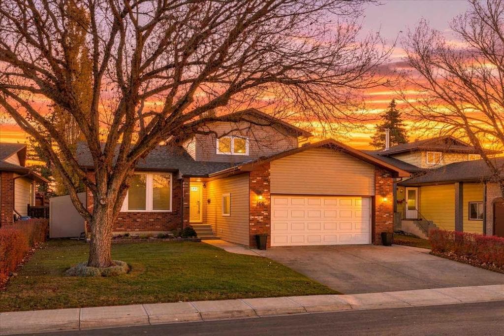 4-bed Detached for sale at 144 Bernard Way NW, Calgary