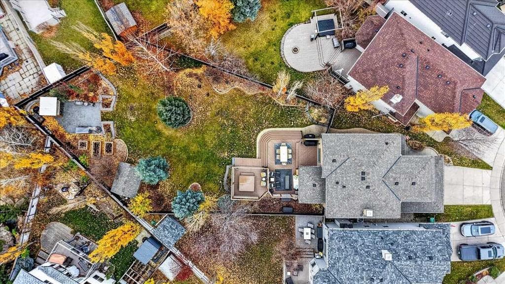 4-bed Detached for sale at 20 Hidden Valley Gardens NW, Calgary