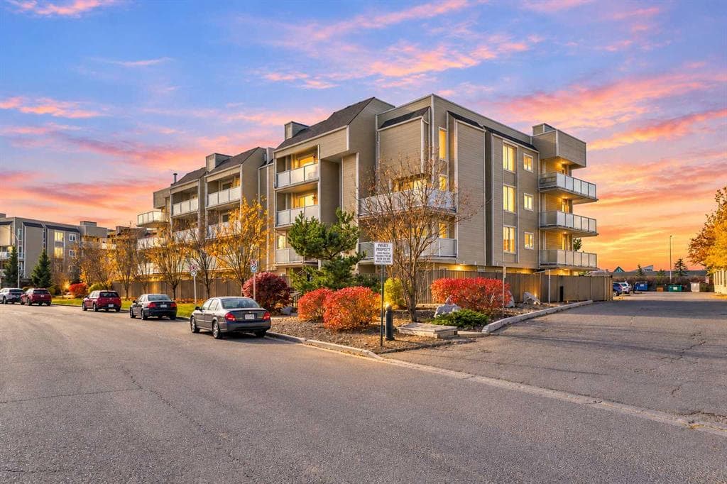 1-bed Apartment for sale at 402, 3747 42 Street NW, Calgary