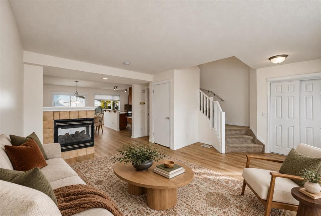 455 Prestwick Circle SE — photo 1