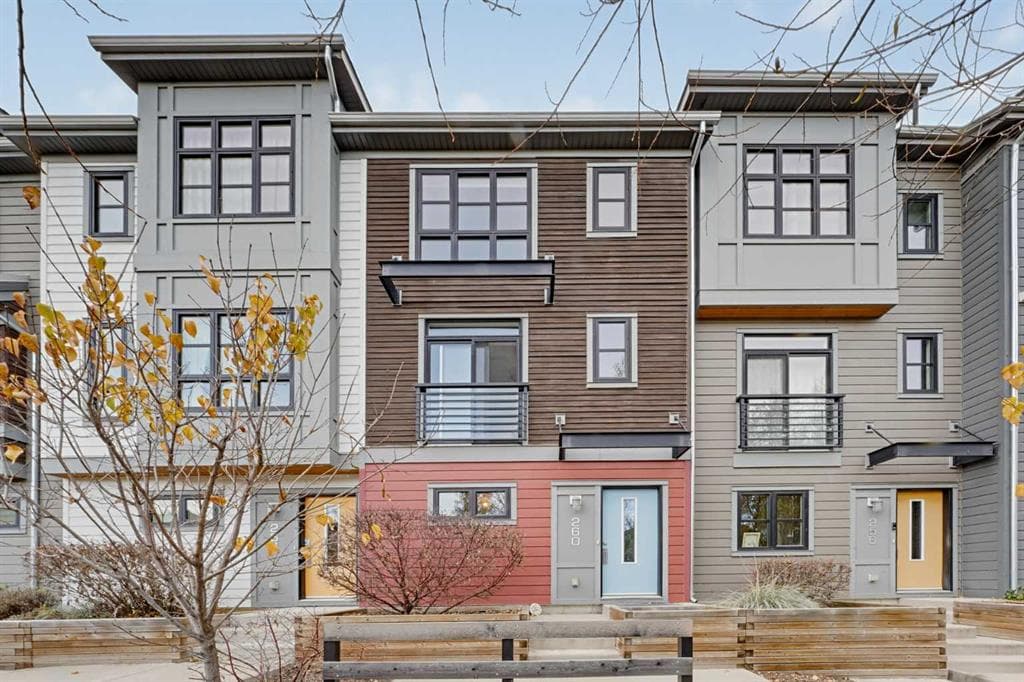 260 Walden Path SE — photo 1