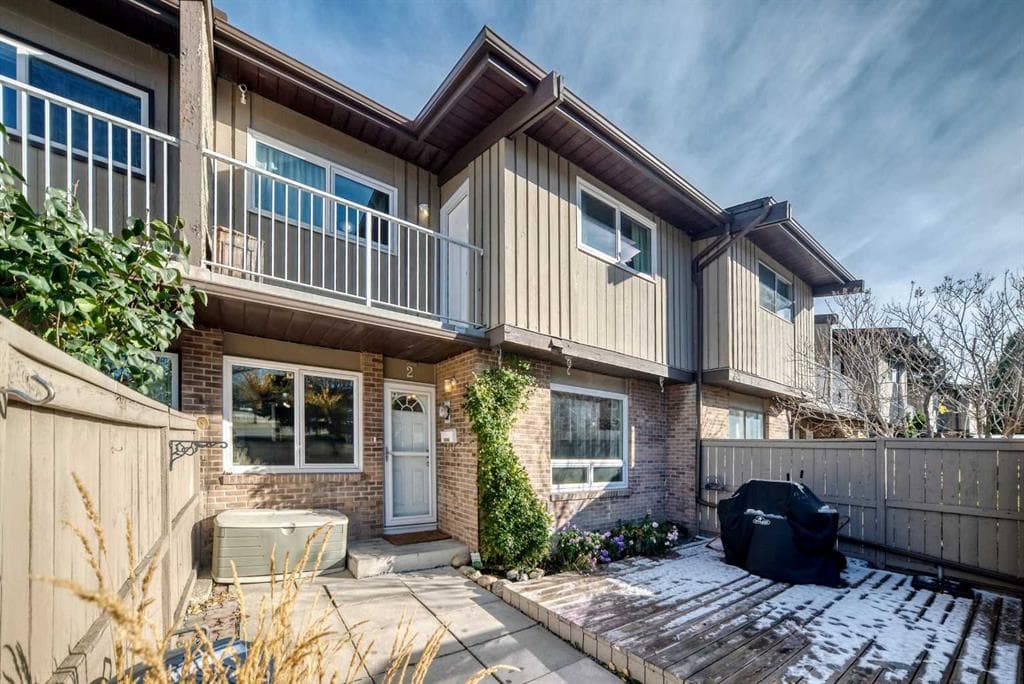 2-bed Townhouse for sale at 2, 1055 72 Avenue NW, Calgary