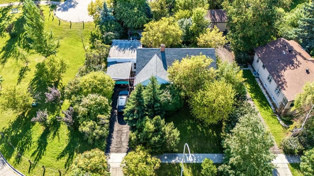 309 Sharon Avenue SW — photo 1