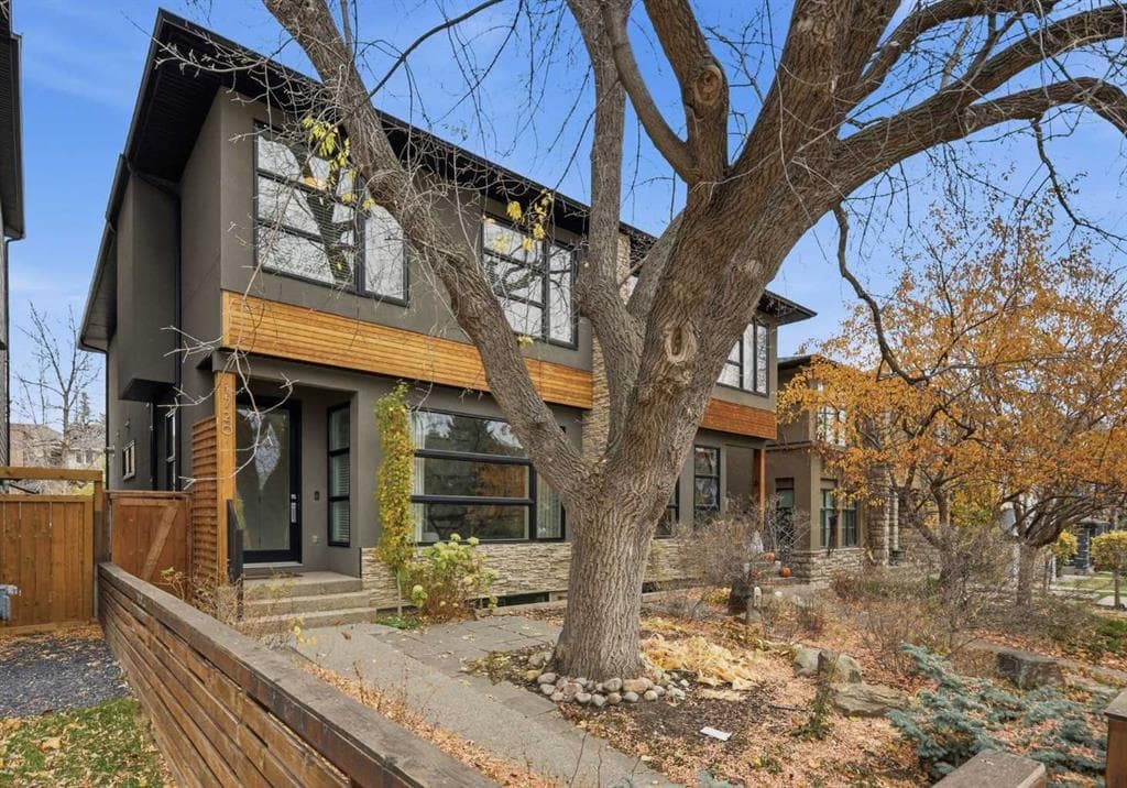 1720 32 Avenue SW — photo 1