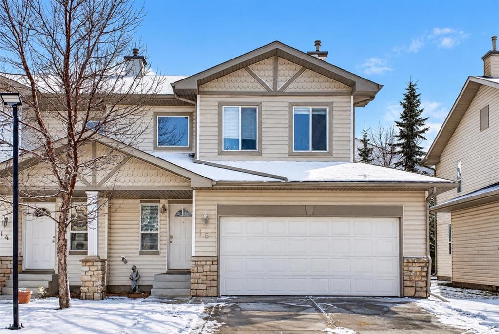 3-bed Townhouse for sale at 16 Citadel Meadow Gardens NW, Calgary