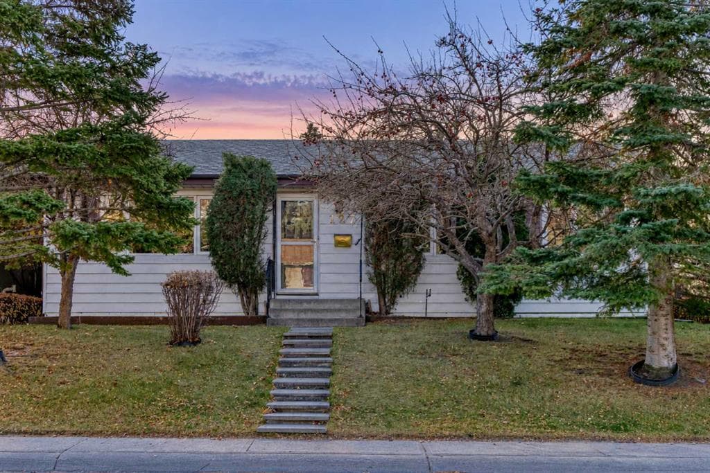 3-bed Detached for sale at 127 Marwood Circle NE, Calgary