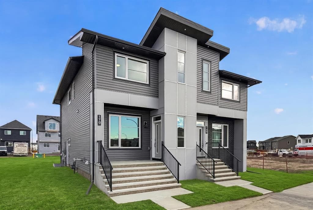 170 Starling Boulevard NW — photo 1