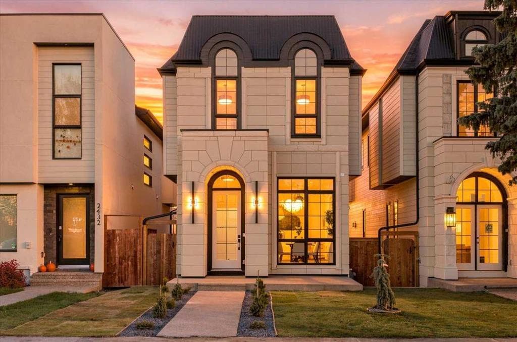 4-bed Detached for sale at 2430 30 Avenue SW, Calgary