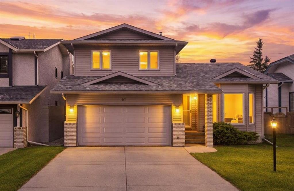 61 Shannon Crescent SW — photo 1