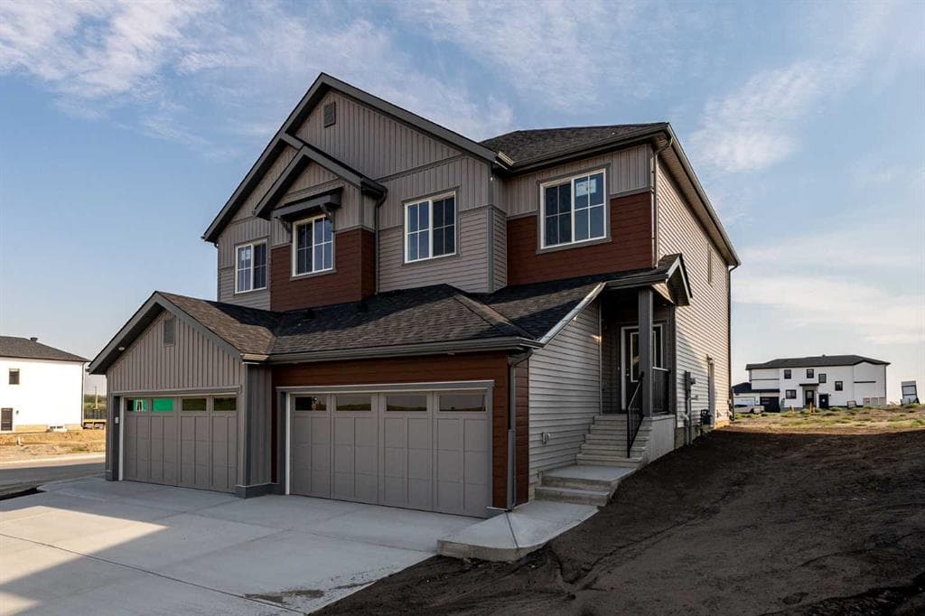 304 Edgefield Close — photo 1