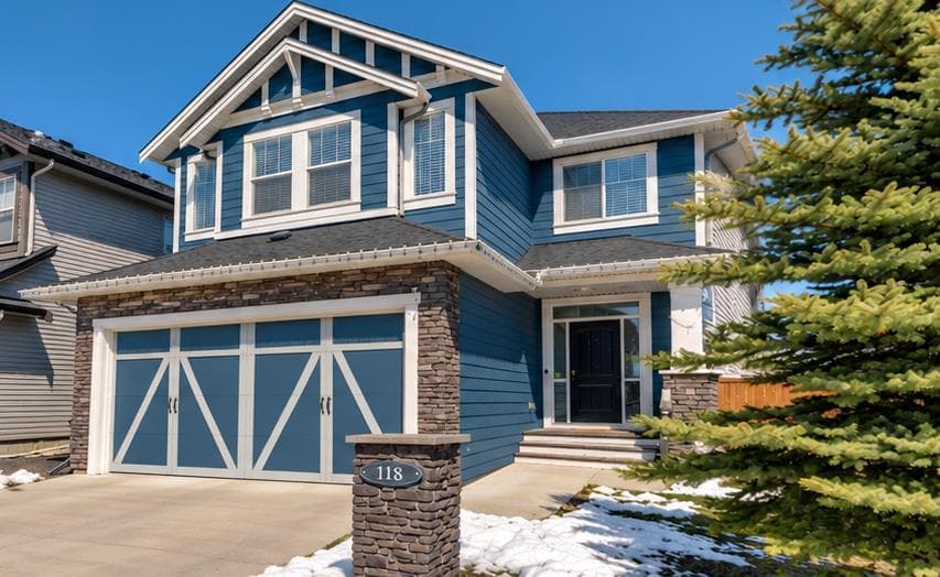 5-bed Detached for sale at 118 REUNION Green NW, Airdrie