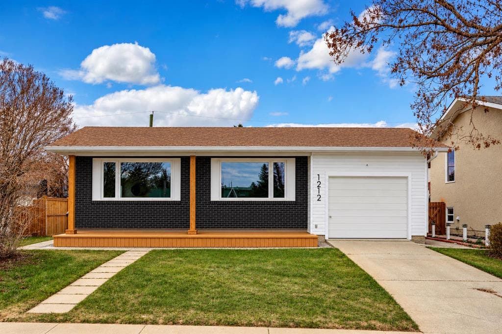 1212 Lake Sylvan Drive SE — photo 1